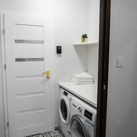 Cracwow K8 No.11 Apartment *