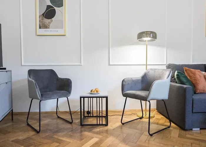 Cracwow K8 No.11 Daire *