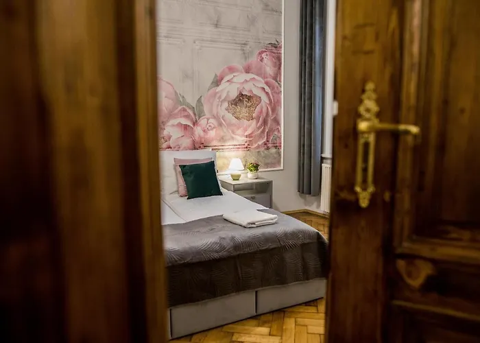 Cracwow K8 No.11 Daire *